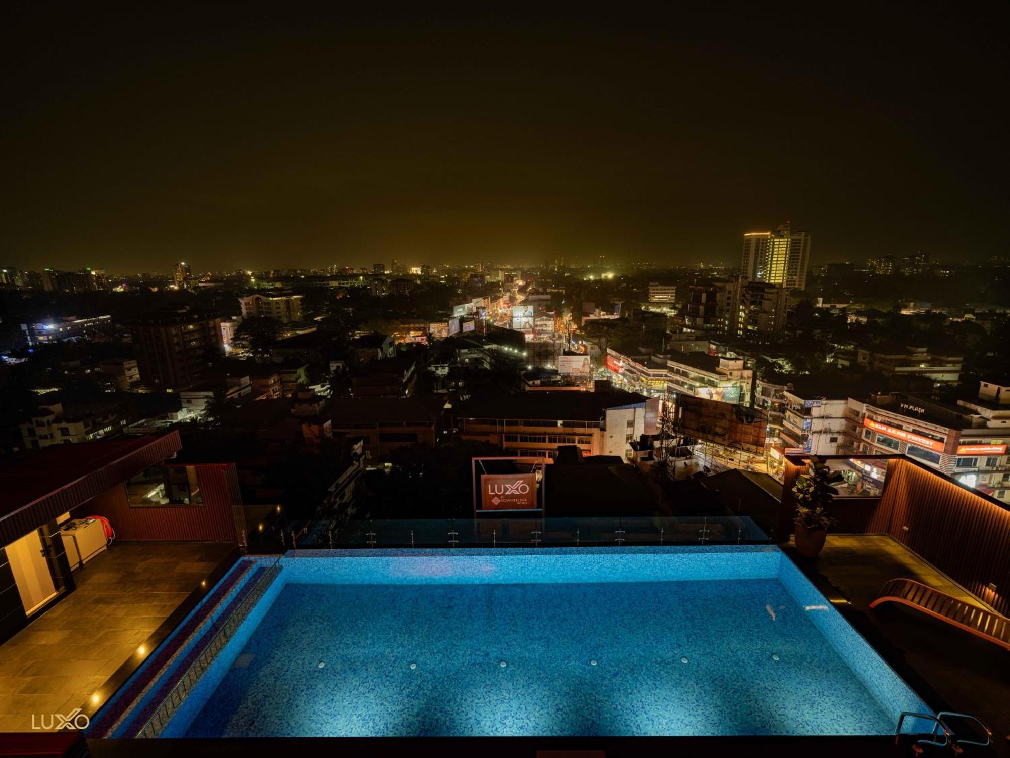 होटल Luxo Kochi